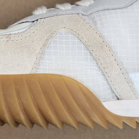 Rag & Bone Womens Retro Runner Sneakers US 9 EU 40 Antique White Gum Sole EUC - Picture 15 of 16